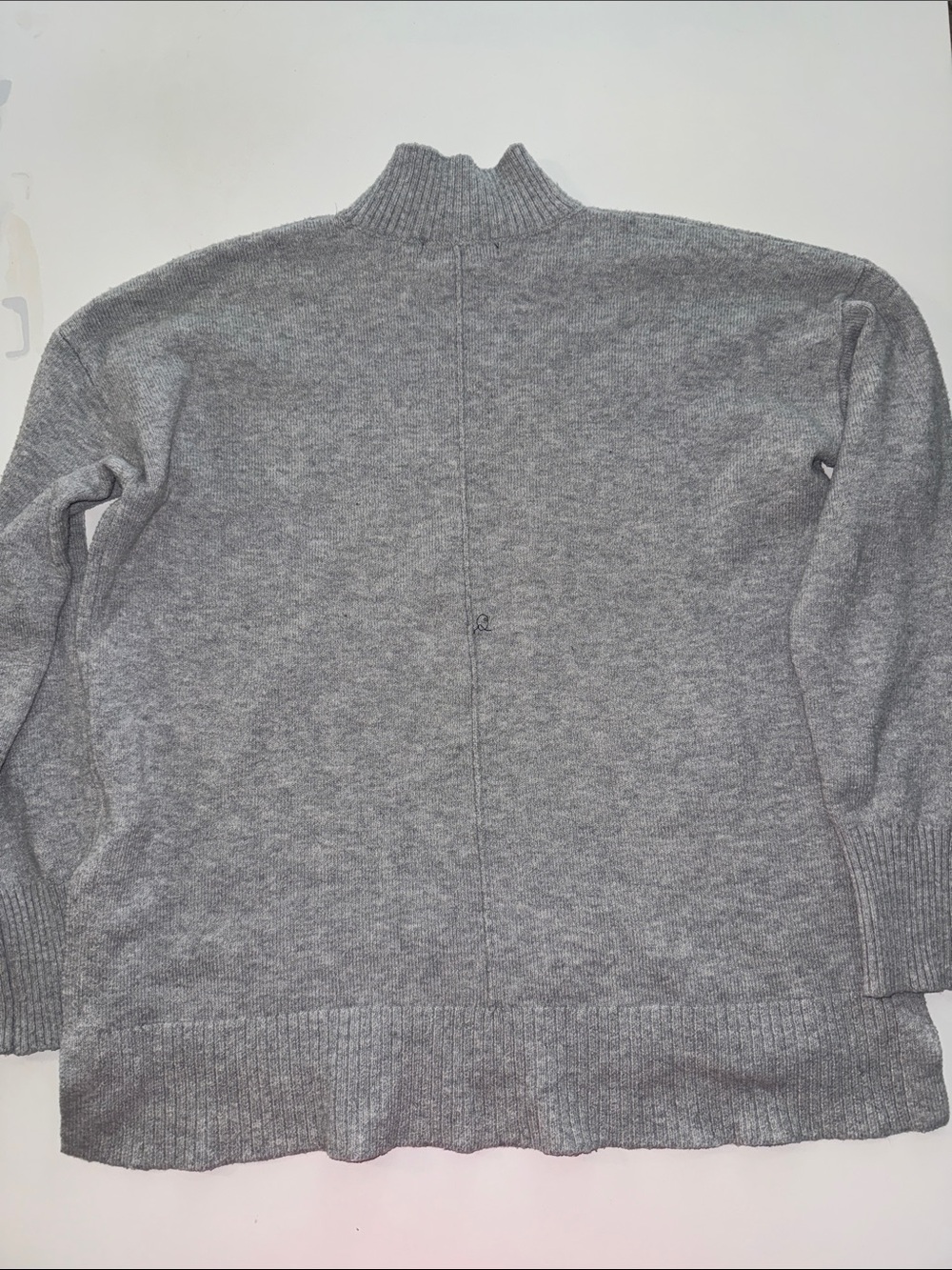 Tahari - Picture 2 of 3